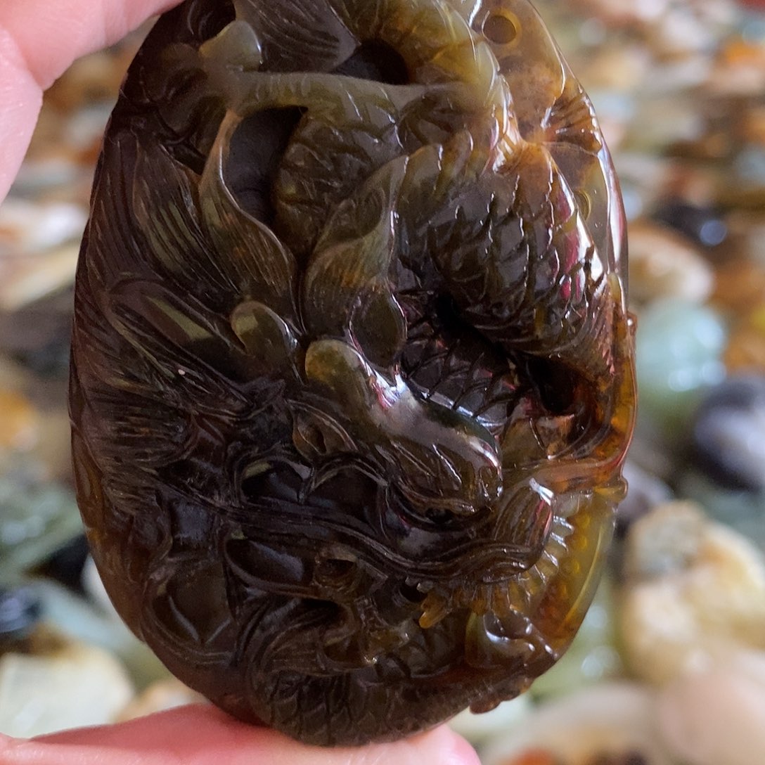 蛇纹石玉未镶嵌                