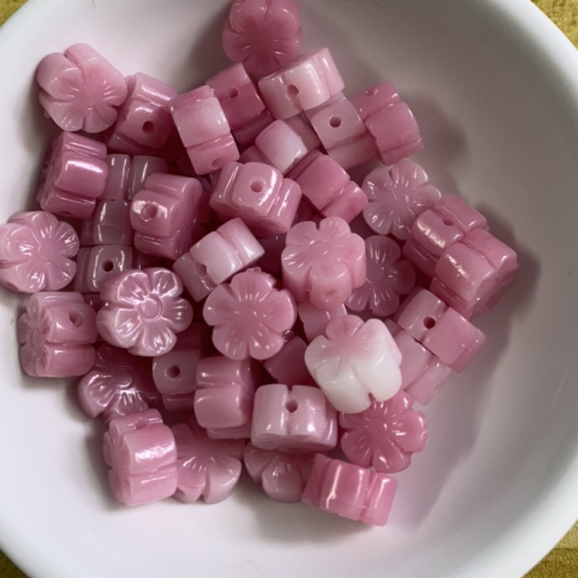 金禧缘珠宝～ A2077 女 皇 贝 梅花10个8元