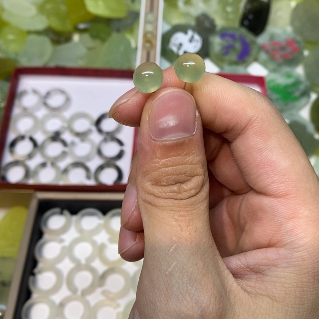 岫玉银S925镶嵌耳钉