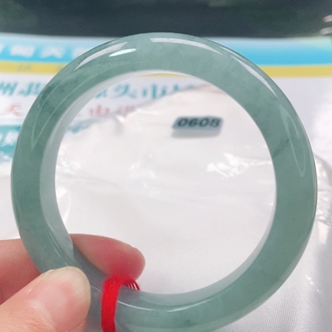 翡翠手镯未镶嵌0608号