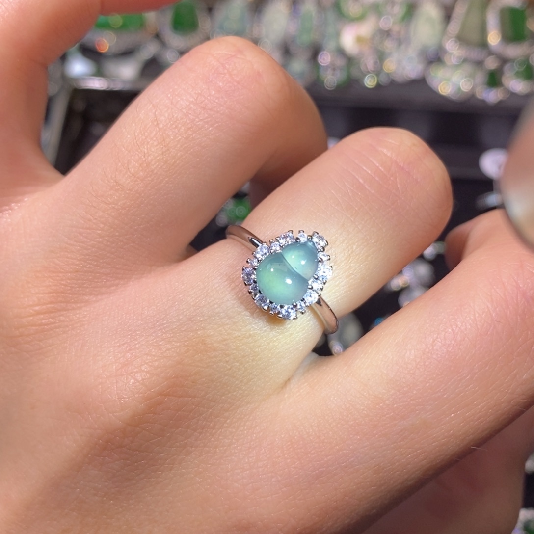 翡翠未镶嵌颈饰天然