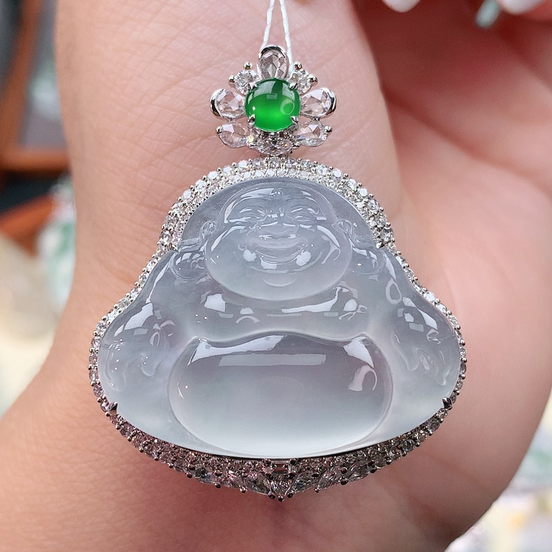 颈饰18K金镶嵌翡翠佛公