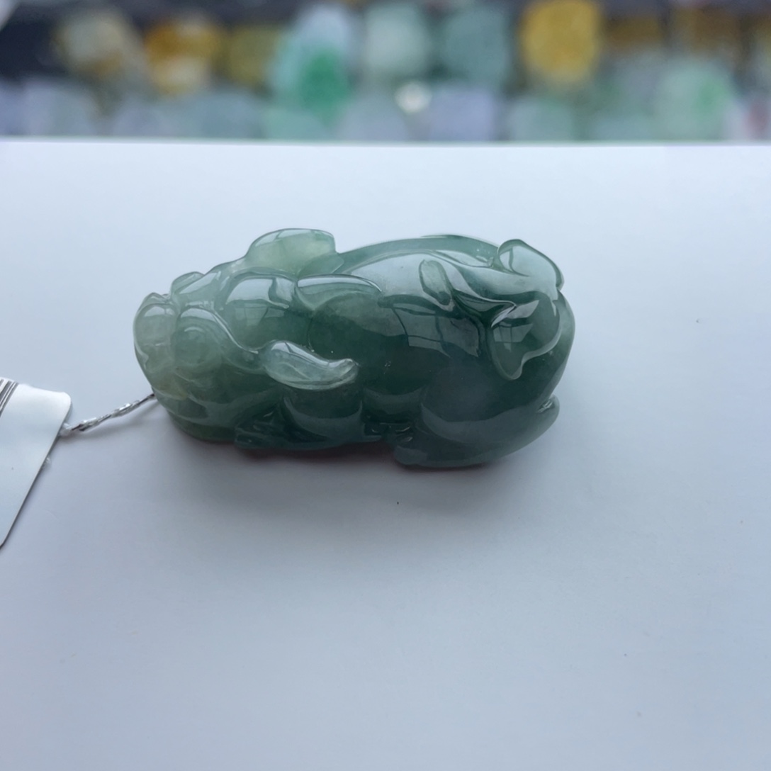 翡翠颈饰未镶嵌貔貅