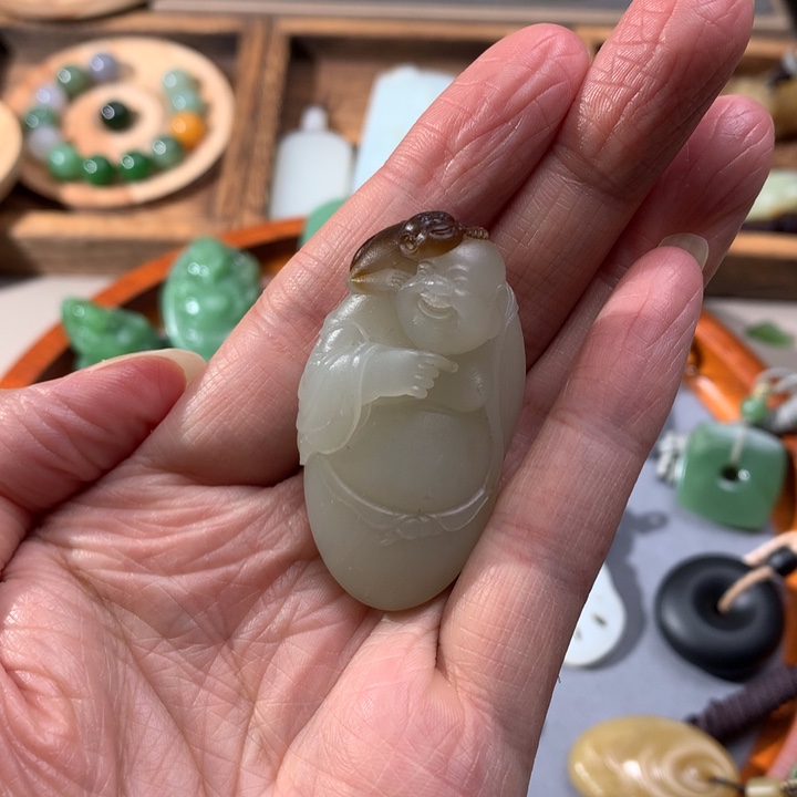 和田玉未镶嵌颈饰