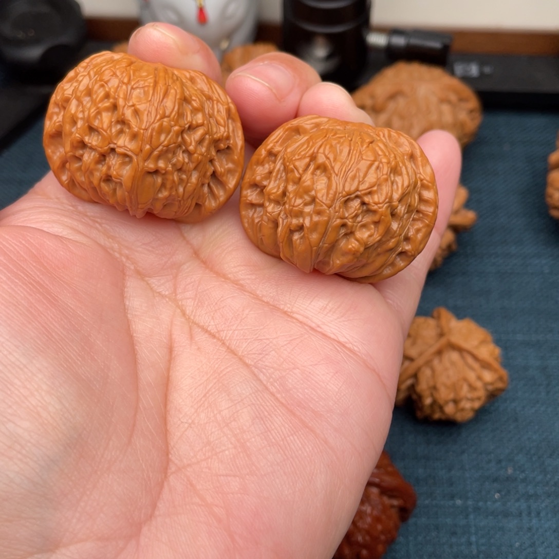 文玩核桃把件全品正球磨39