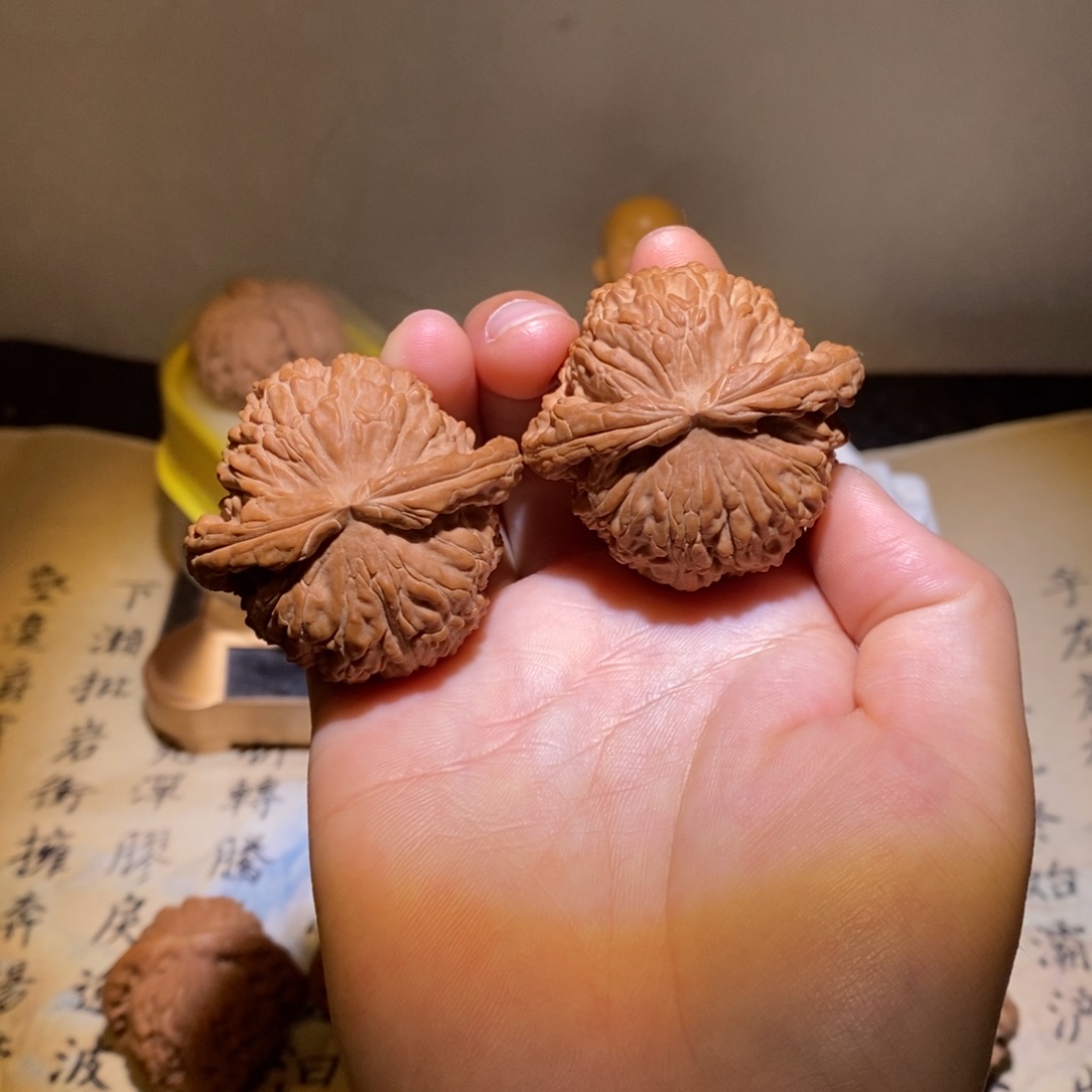 文玩核桃吊坠45全品球白