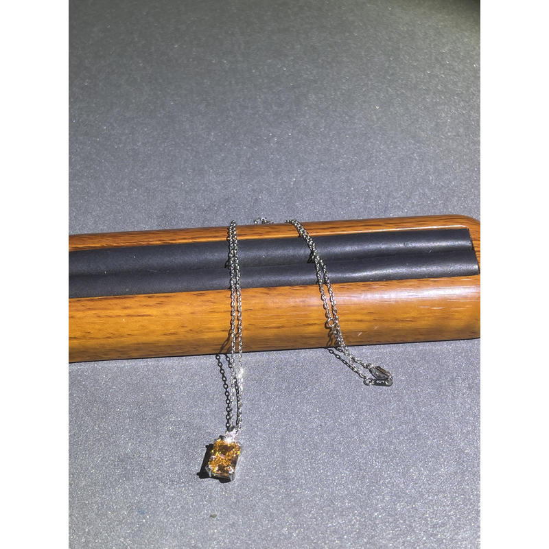 a8168白色香槟冰糖一体链多样发