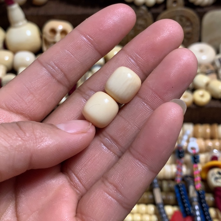 子***霑吊坠龙脊菩提配饰