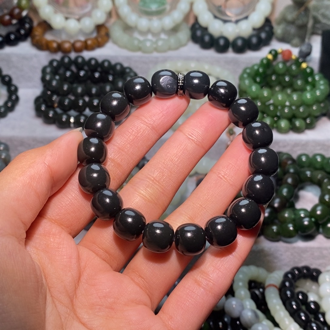 午***原和田玉未镶嵌手链