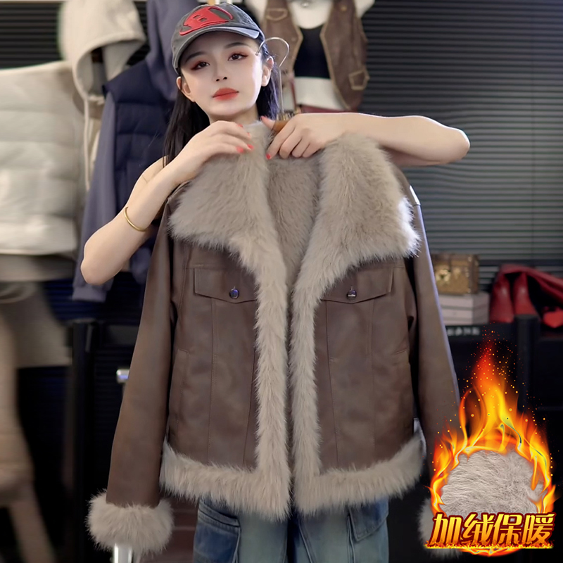 2024年冬季新款韩版设计感皮毛一体短外套女加绒加厚洋气减龄上衣