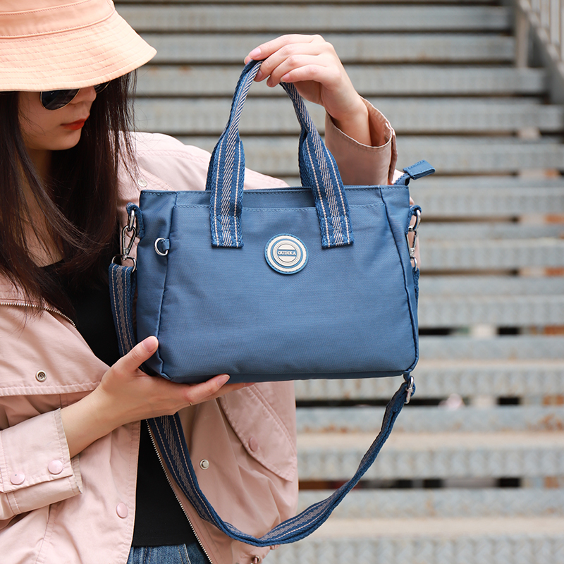 百搭休闲手提斜挎包多隔层轻便质感女包外出逛街防水尼龙布单肩包