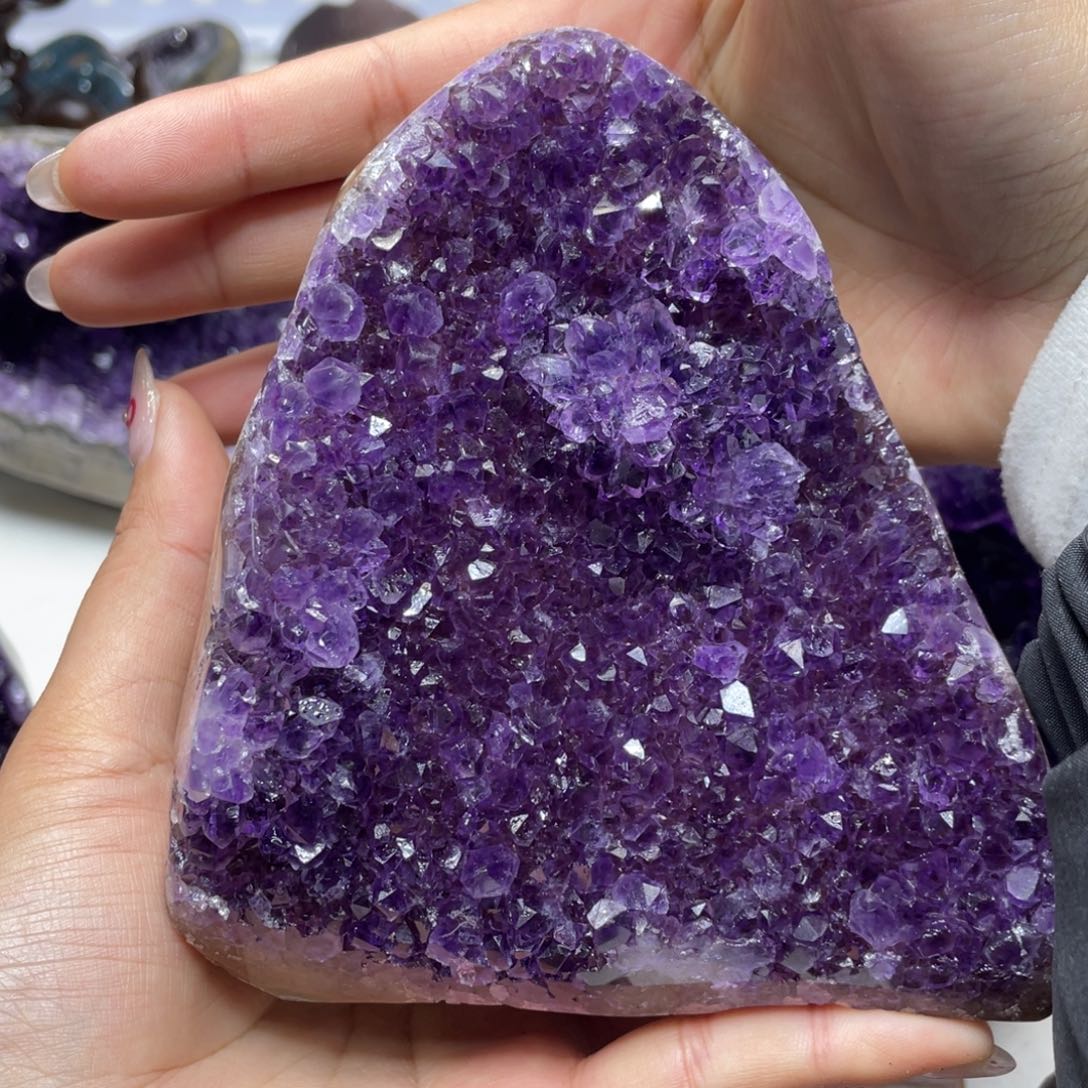 紫晶大型摆件（非配饰）未镶嵌