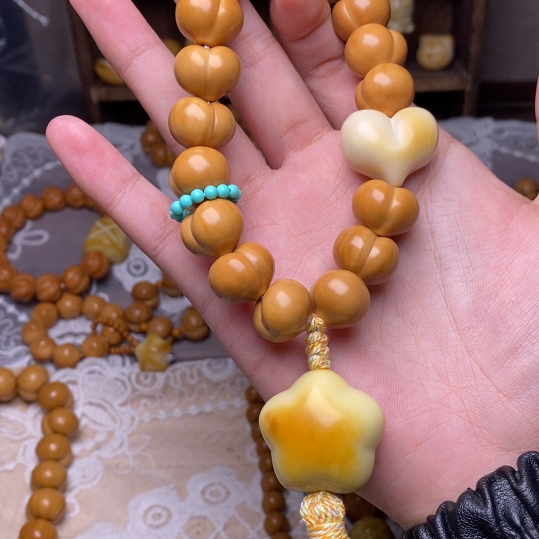 把件猴头核桃屁桃