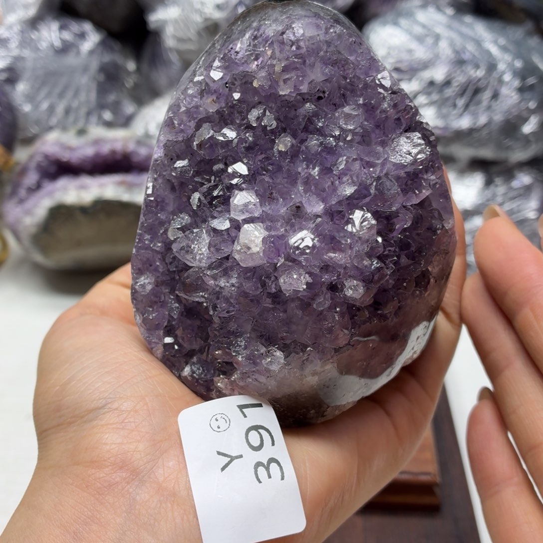 水晶摆件未镶嵌紫水晶