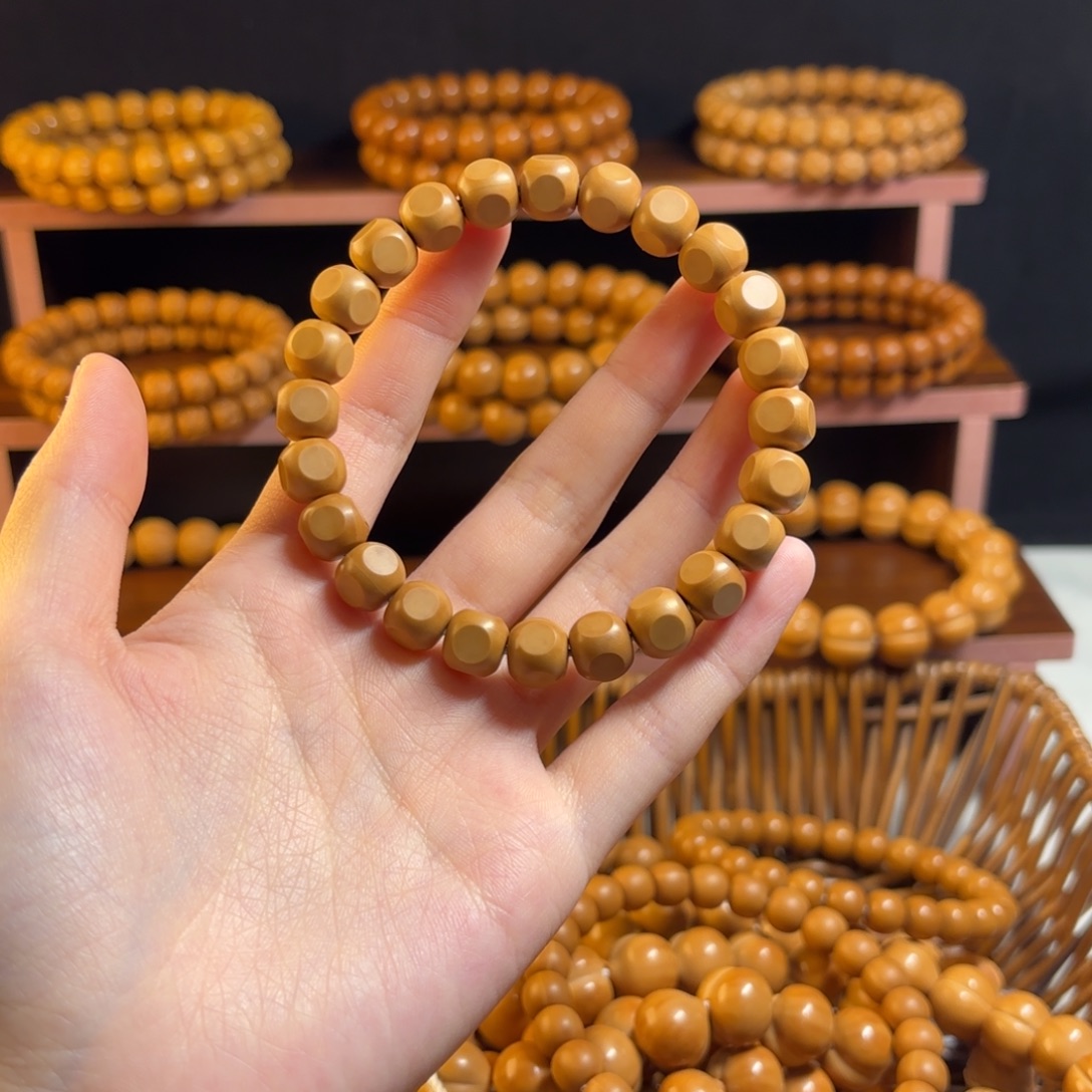 猴头核桃吊坠全品六方8.8mm