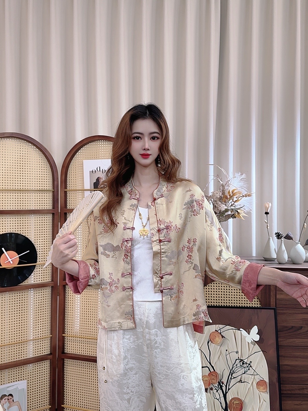 《金枝玉叶》新款老料气质百搭上衣外套女