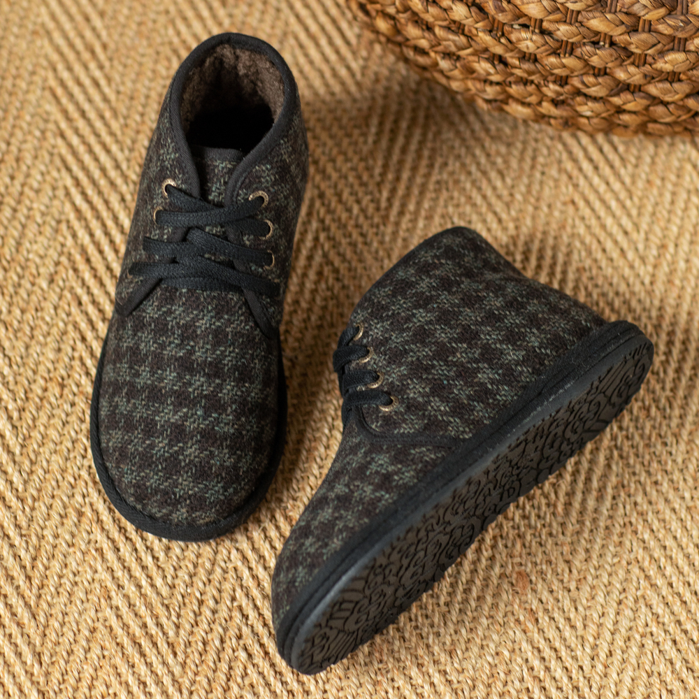 by  冬季新款千鸟格纹布鞋 防滑橡胶底女鞋 秋冬小羊羔加绒保暖棉