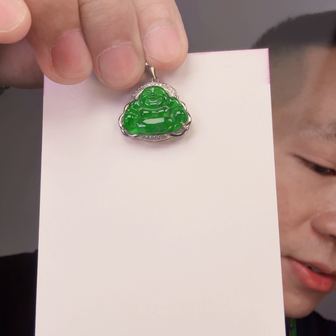 翡翠挂件未镶嵌一件