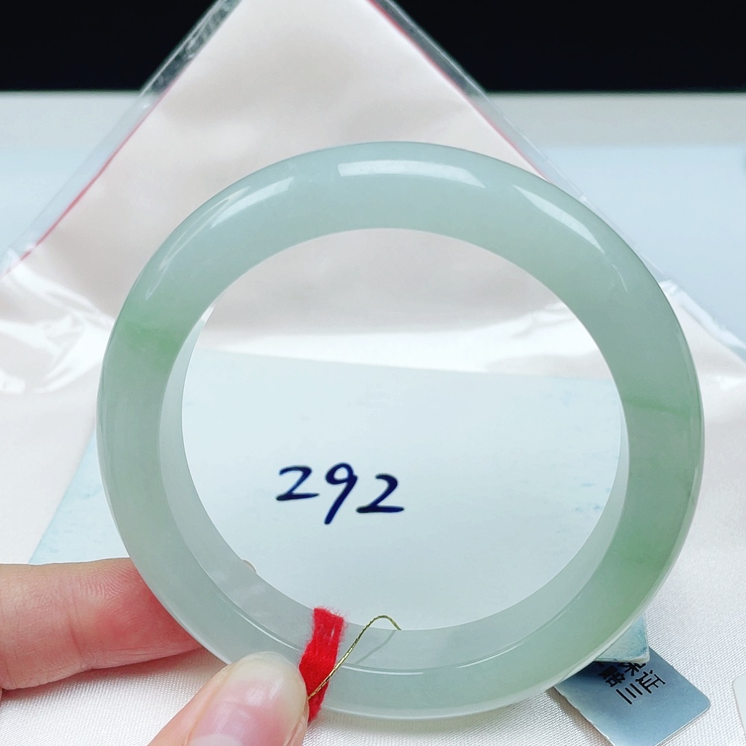 翡翠未镶嵌手镯正圈54.8