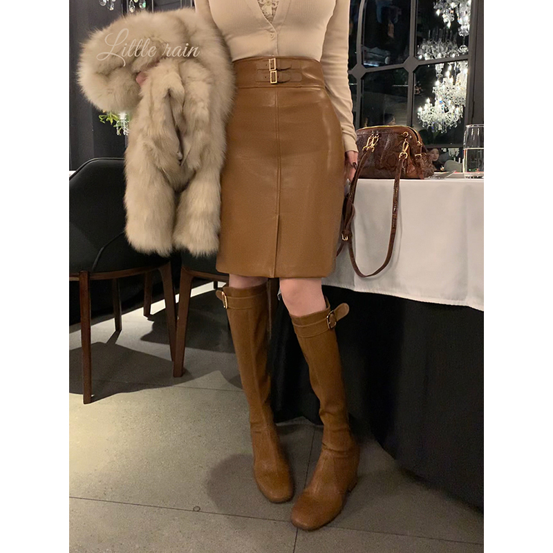 小雨姐姐【窈窕皮裙】休闲时尚小蛮腰开衩哑光皮半身裙女冬季新款