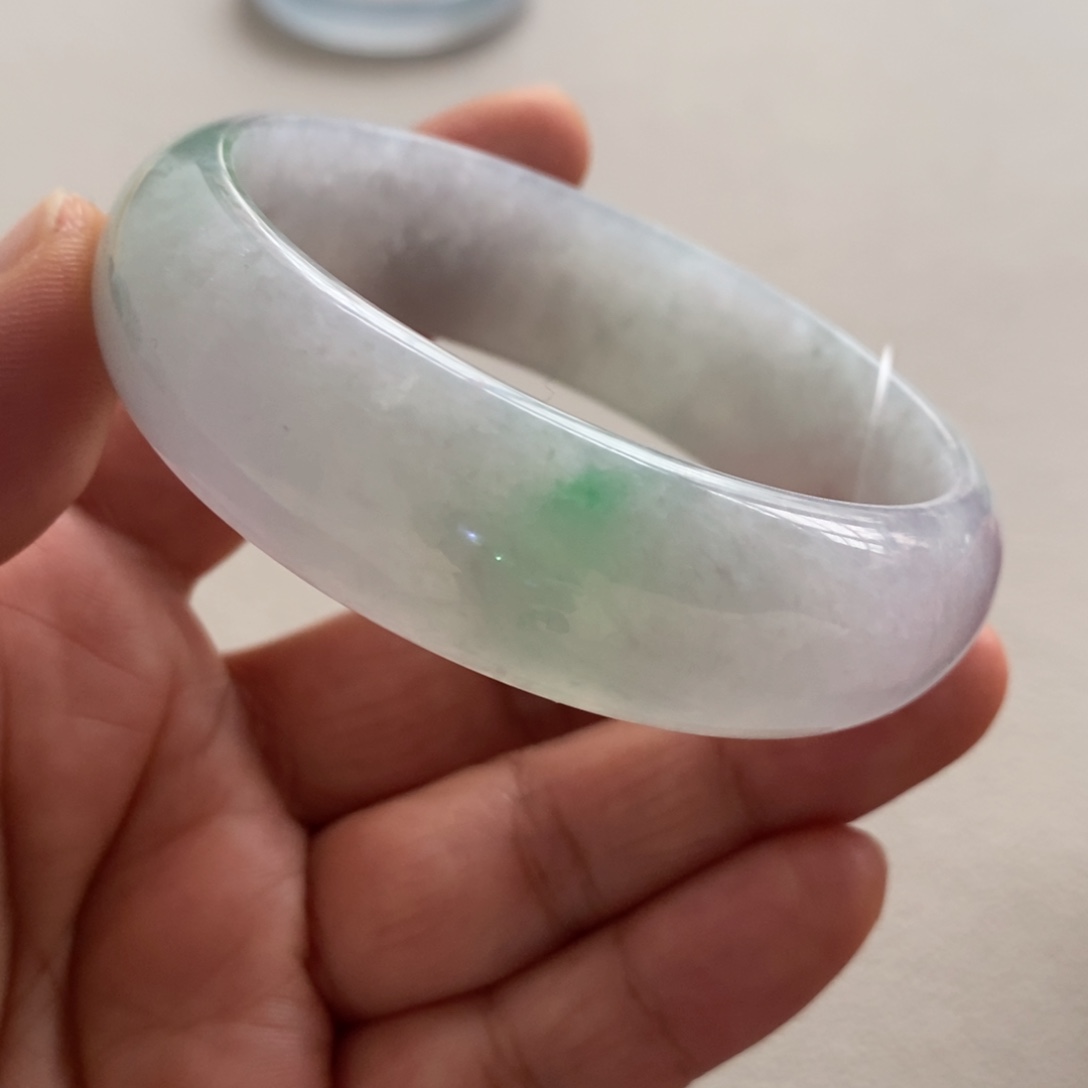 翡翠手镯未镶嵌天然翡翠手镯