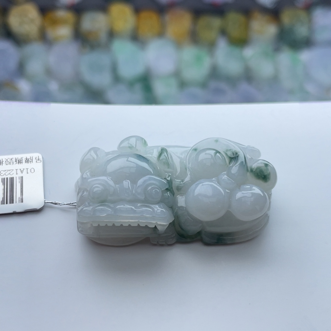 翡翠颈饰未镶嵌貔貅