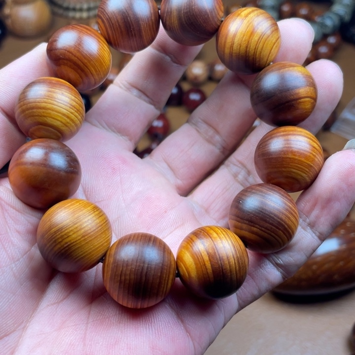 六道木无事牌崖柏