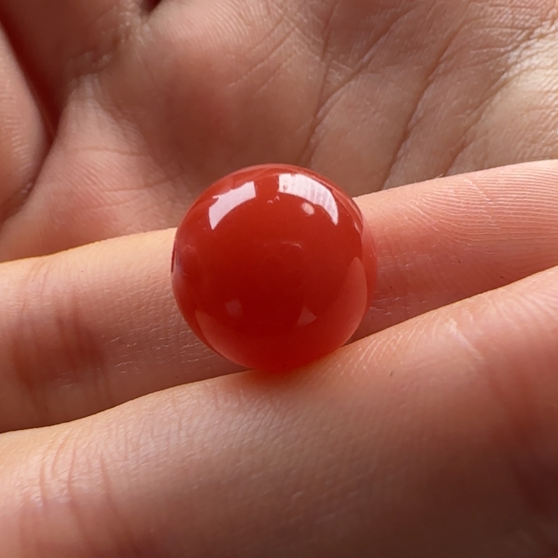 南红玛瑙未镶嵌圆珠12.4辣椒红有白纹