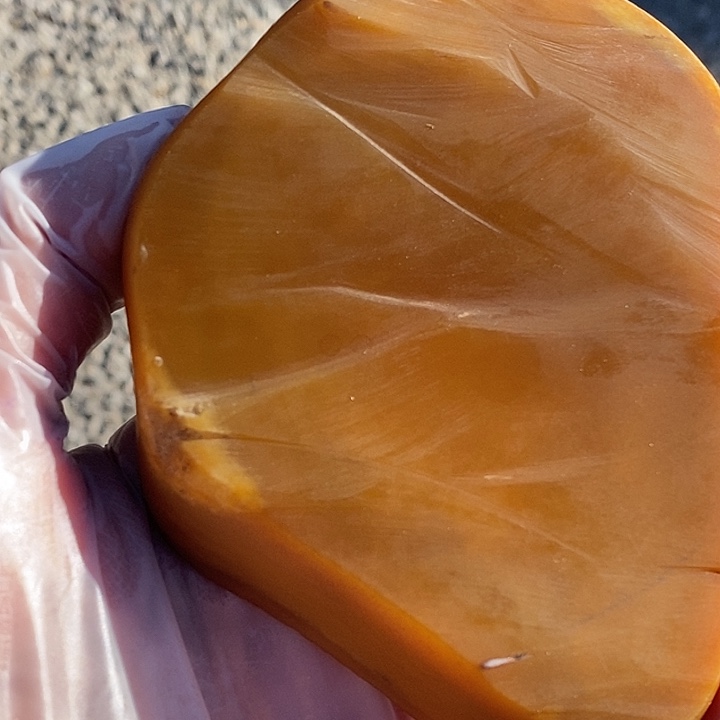 石英质玉（黄龙玉）未镶嵌颈饰