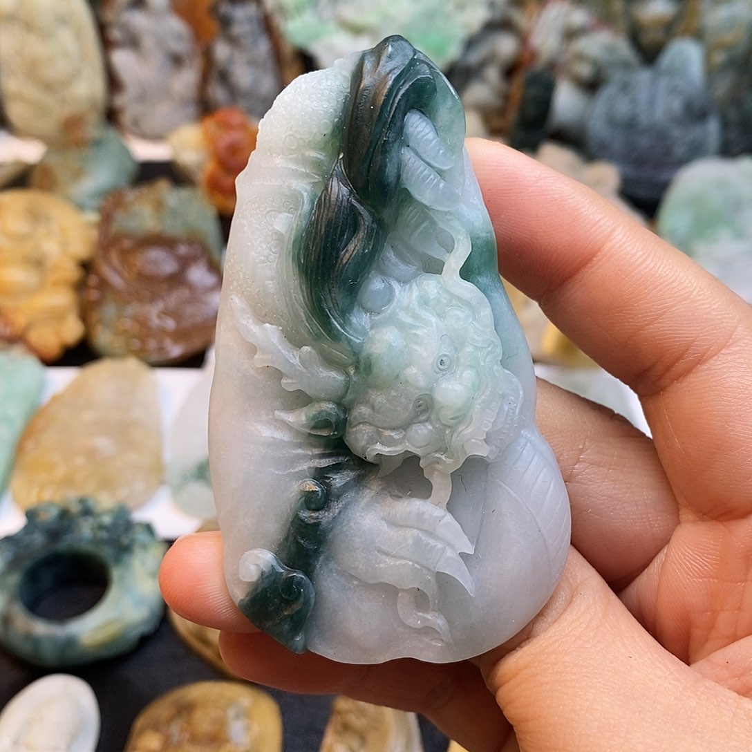 定制翡翠未镶嵌特色a货翡翠