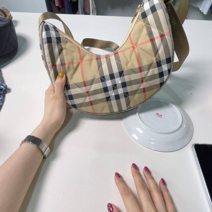 瓷片390。。。。。。。。。。。。。。