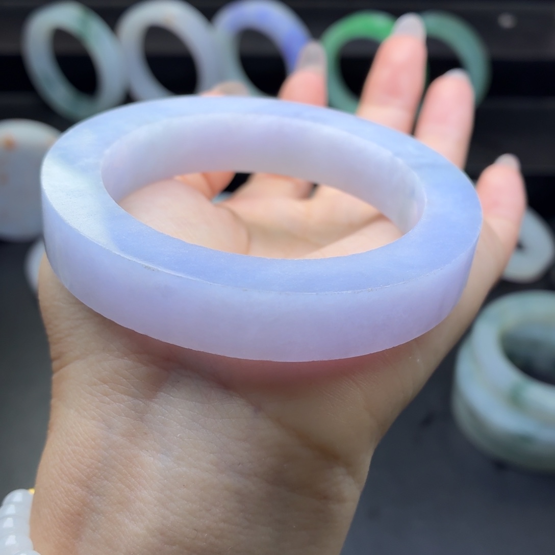 定制翡翠未镶嵌翡翠手镯