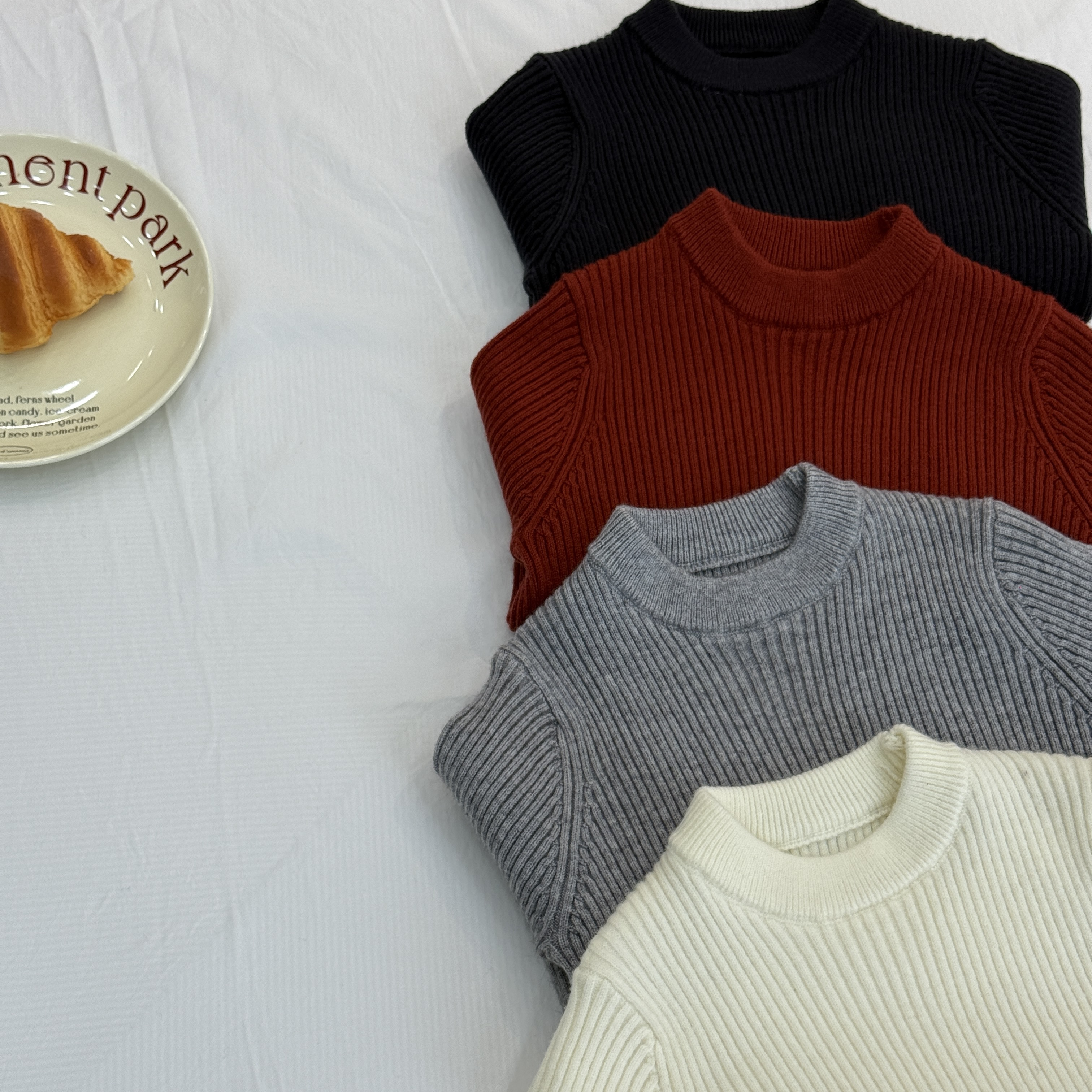 冬款儿童竖条纯色毛衣