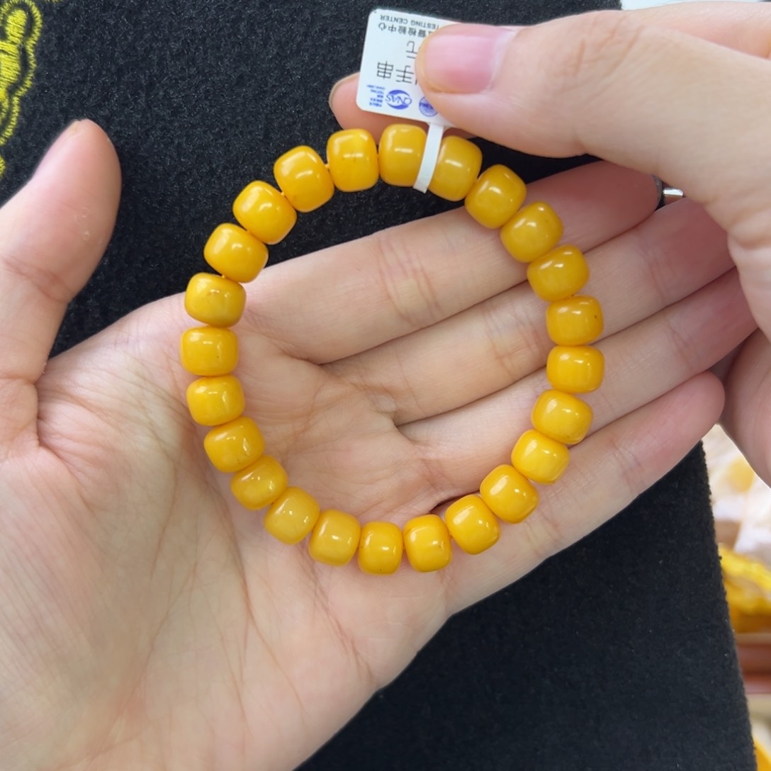 未镶嵌琥珀珠宝奇石