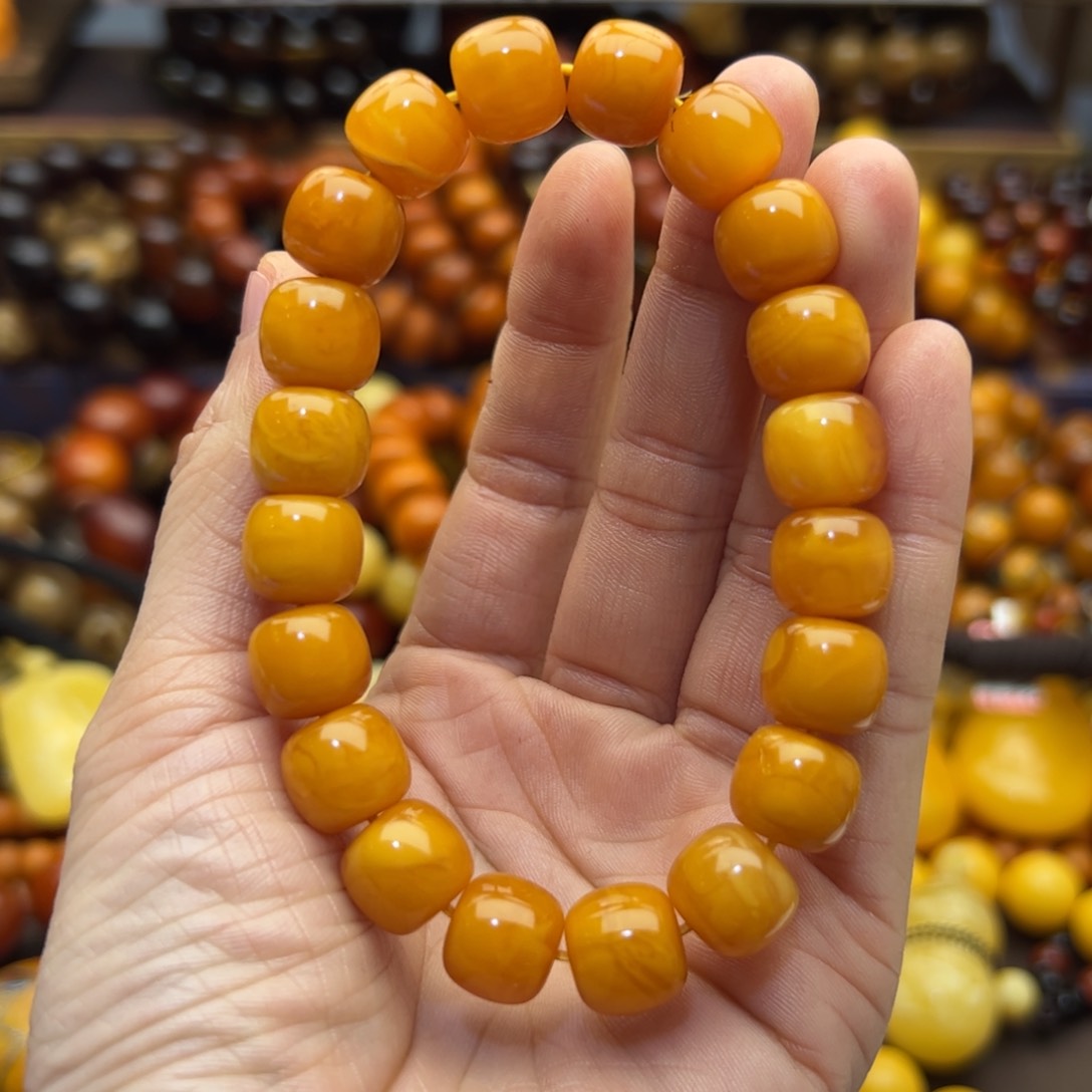 琥珀珠宝奇石未镶嵌