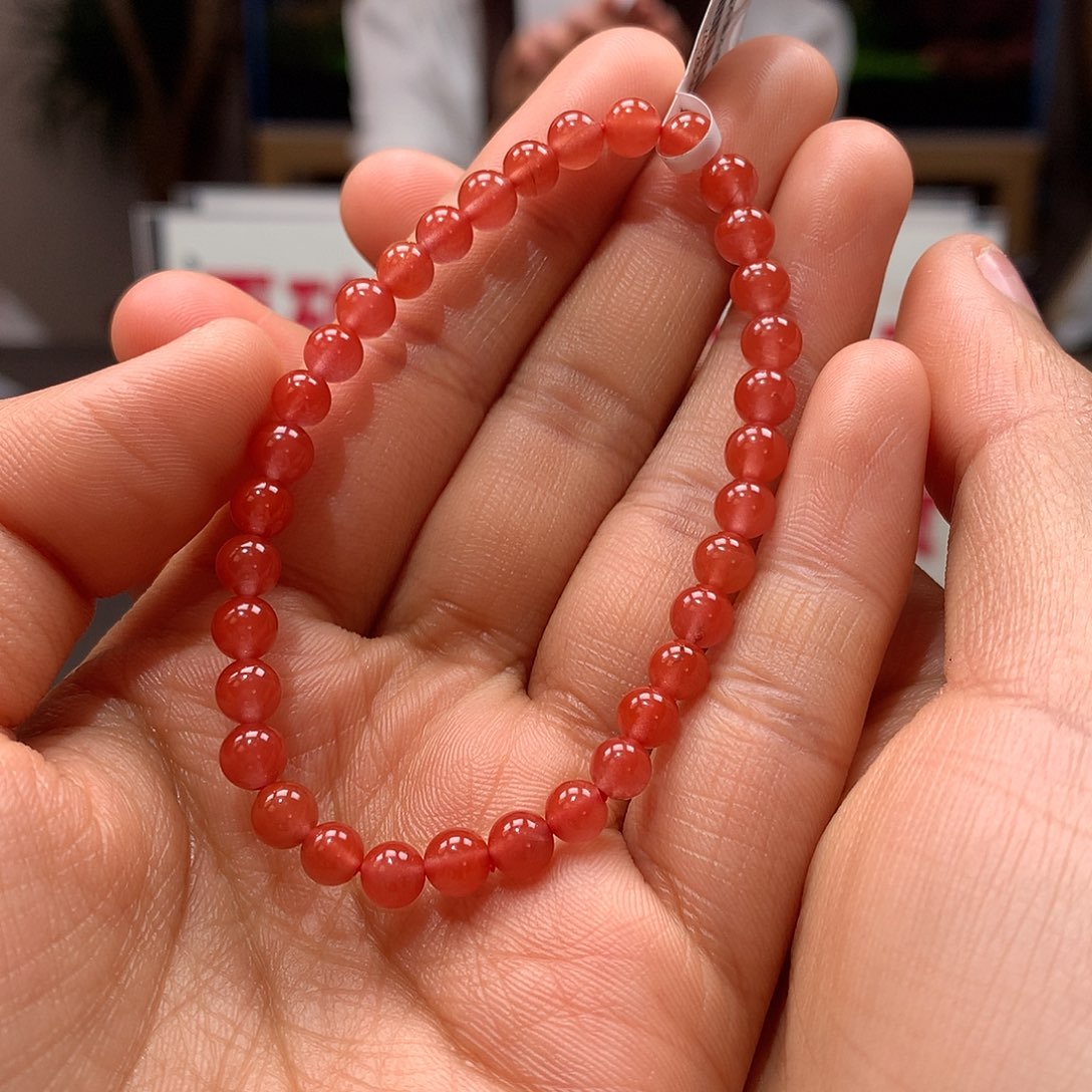 南红玛瑙5mm冰红单圈手串未镶嵌