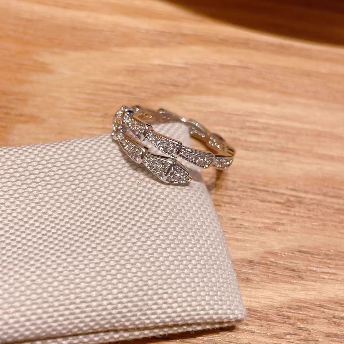 铜合金戒指 2025百搭蛇形经典戒指