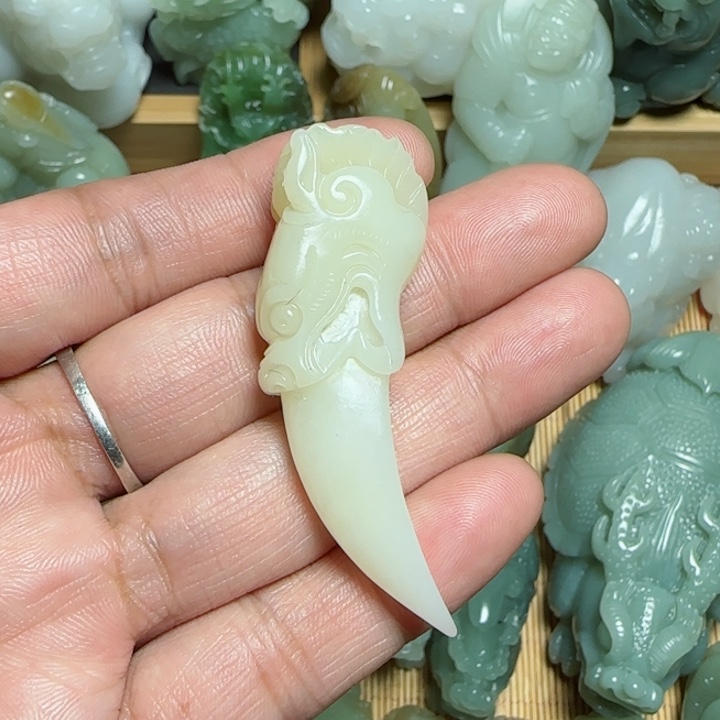 和田玉挂件未镶嵌