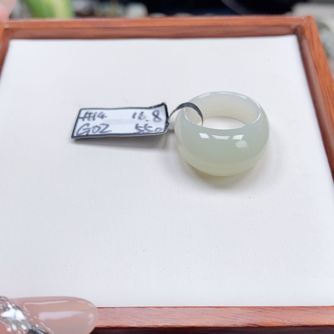 和田玉戒指未镶嵌微**人专拍3-16.8