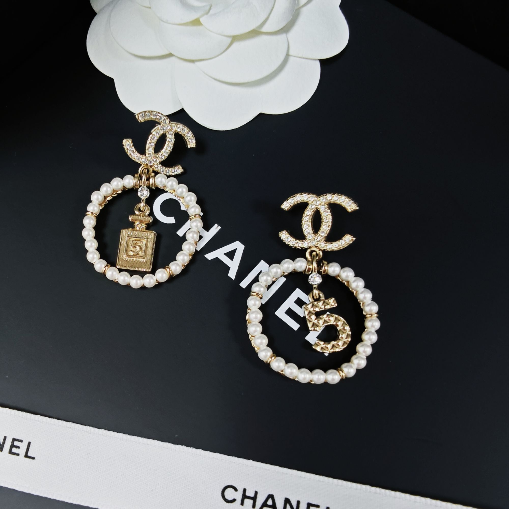 未使用 Chanel/香奈儿 耳环气质时尚圆圈金色百搭珠耳环