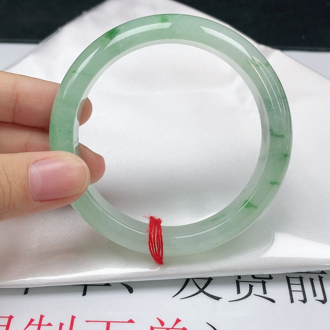 翡翠手镯未镶嵌5024正