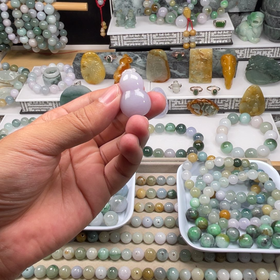 翡翠未镶嵌颈饰368