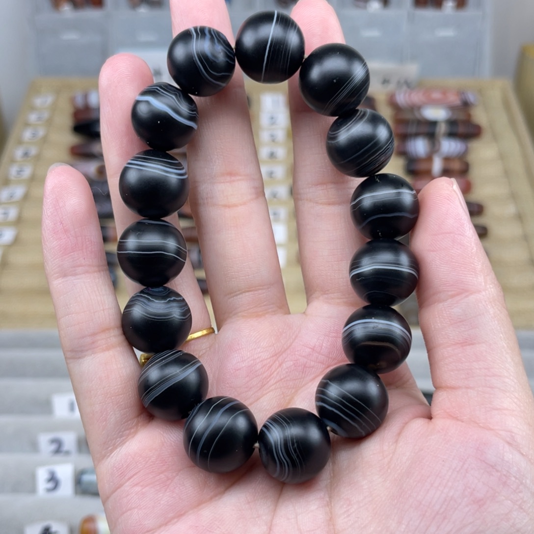 玛瑙/玉髓合金颈饰