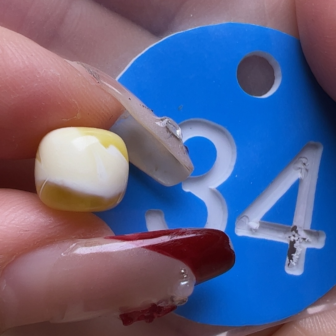 蜜蜡未镶嵌珠宝奇石微瑕8.5mm金瓷白老型