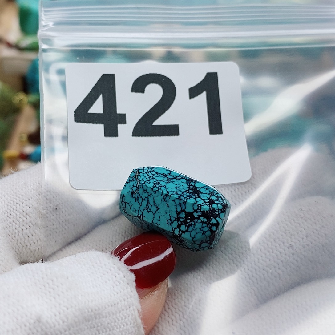 绿松石颈饰未镶嵌