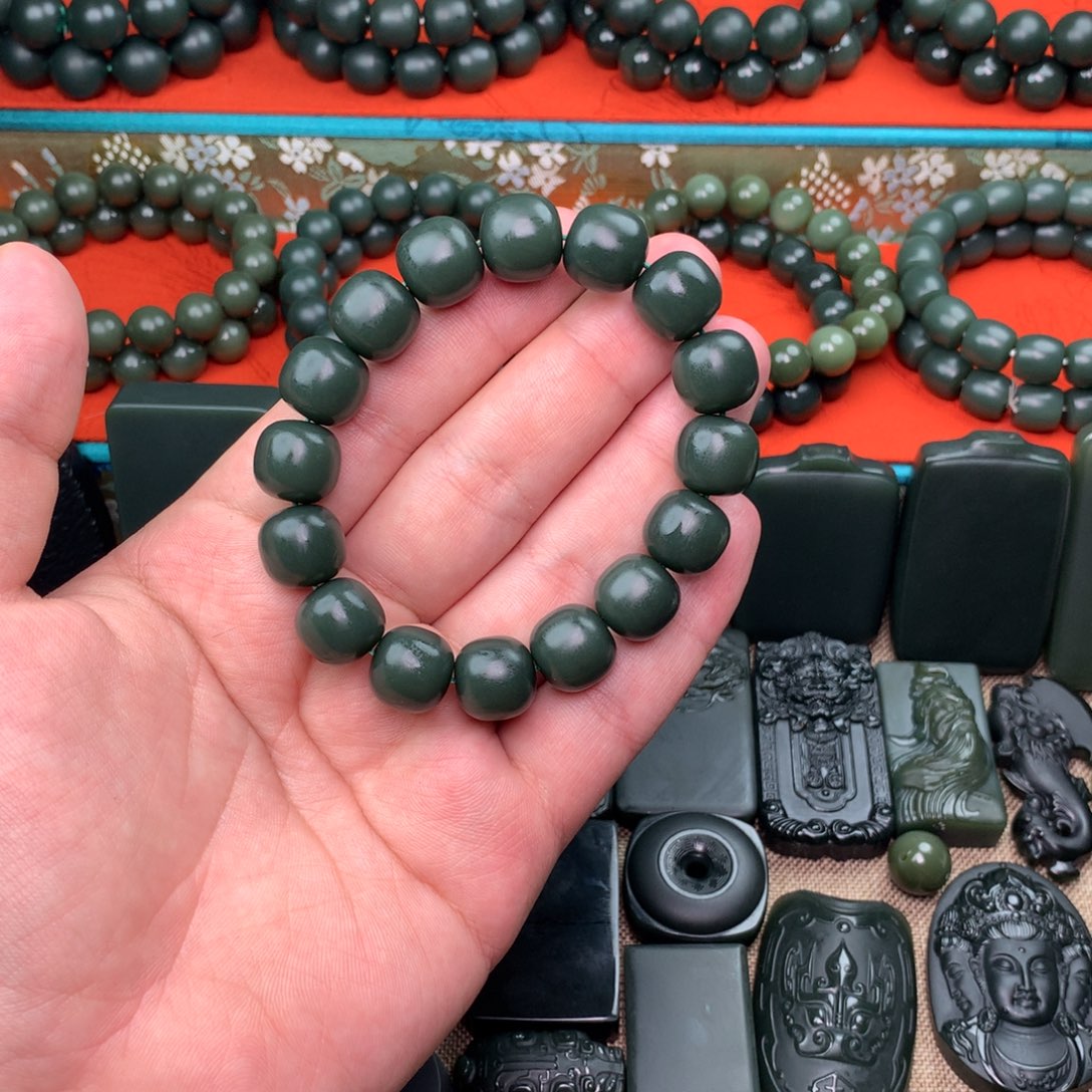 和田玉未镶嵌手链