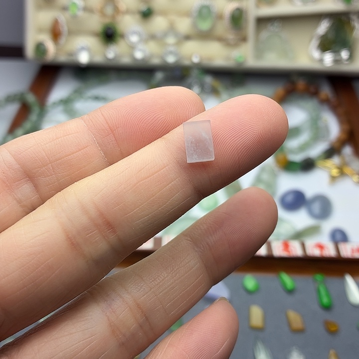 翡翠散珠裸石小方块