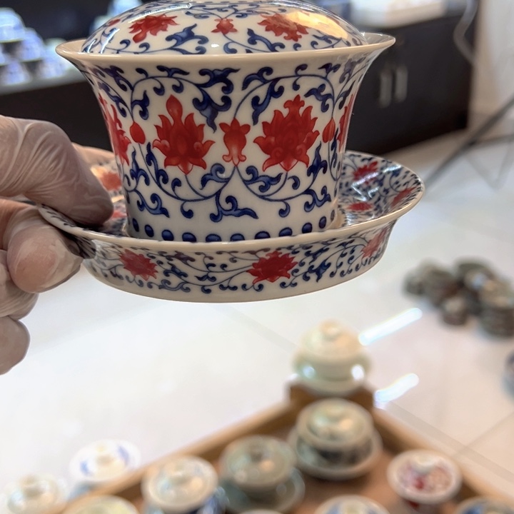 瓷片白青花釉里红缠枝莲马蹄盖碗全品