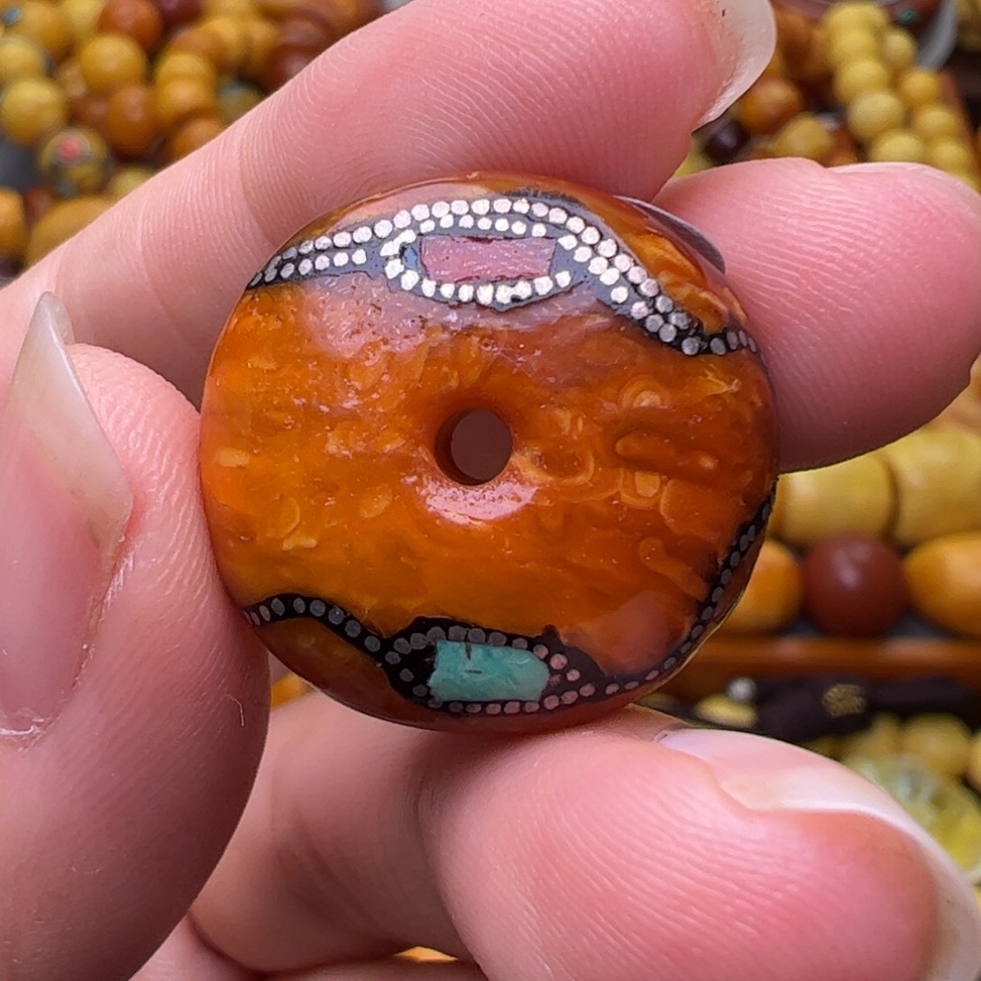 蜜蜡未镶嵌珠宝奇石23