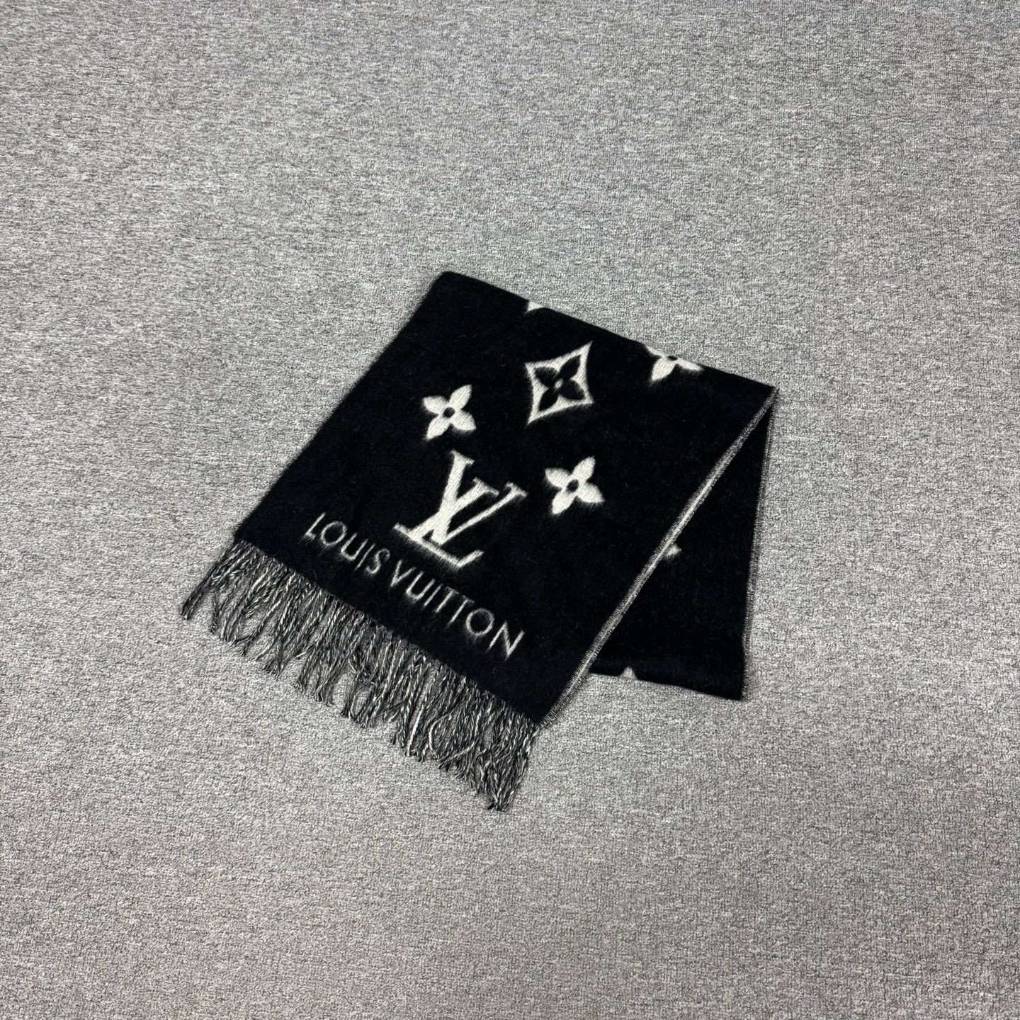 99新 LouisVuitton/路易威登 LV 路易威登 羊绒 双面 围巾 99新